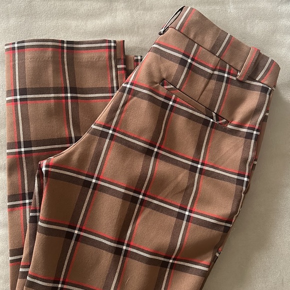 NWOT H&M plaid cropped pants - Picture 4 of 5